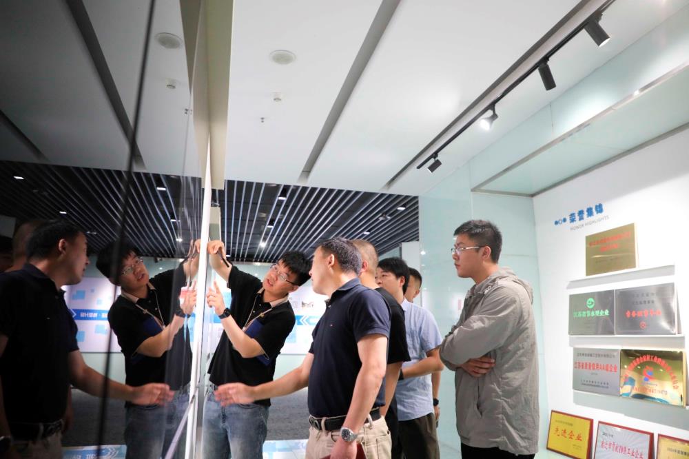 0Z6A8838_1 0Z6A8838_1